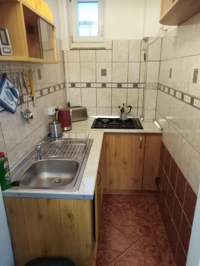 Arinza Apartman Vendégház Mezőkövesd Exterior foto